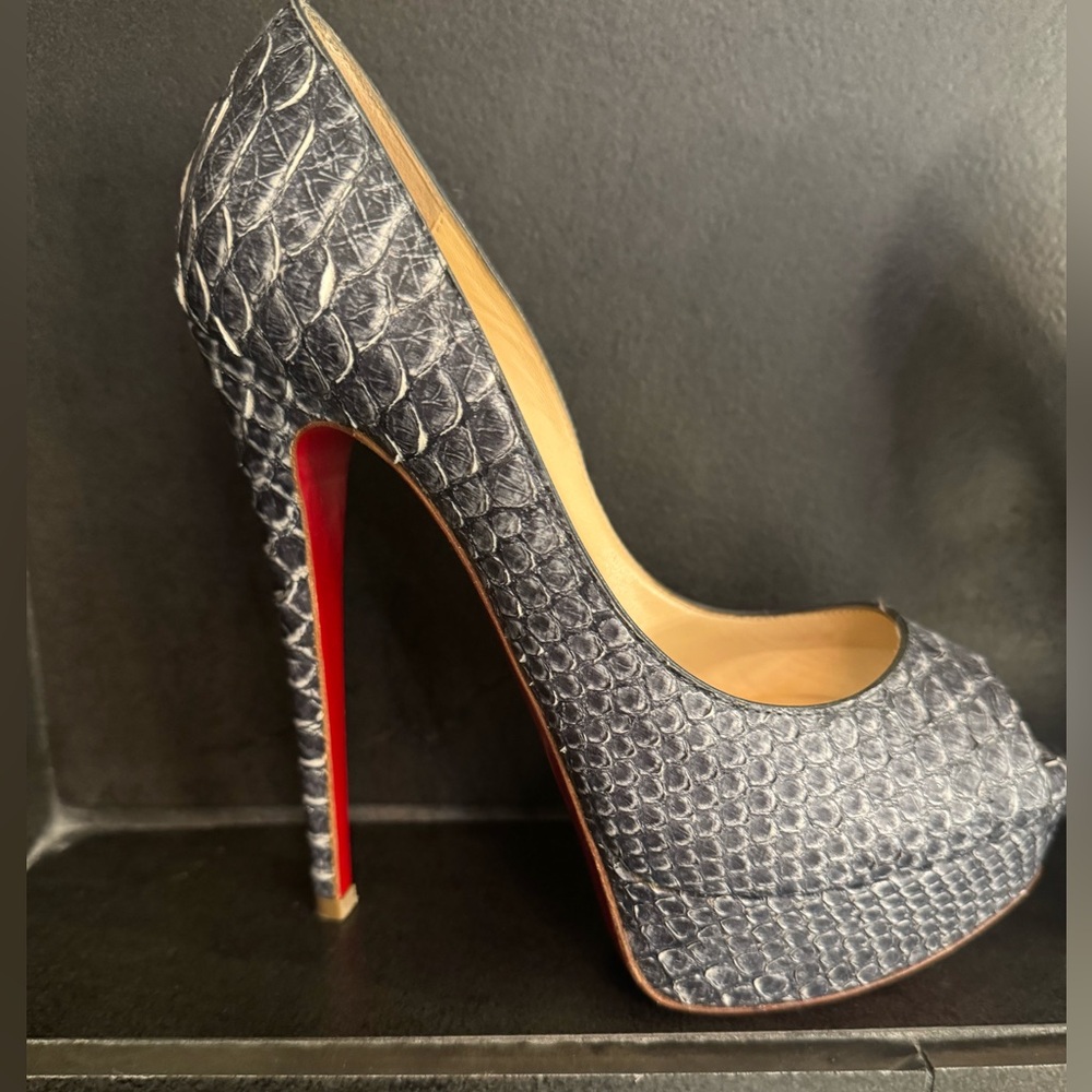 Christian Loubouton python lady peep 150